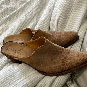 Old Gringo Leopardito Distressed Suede Mules 9.5